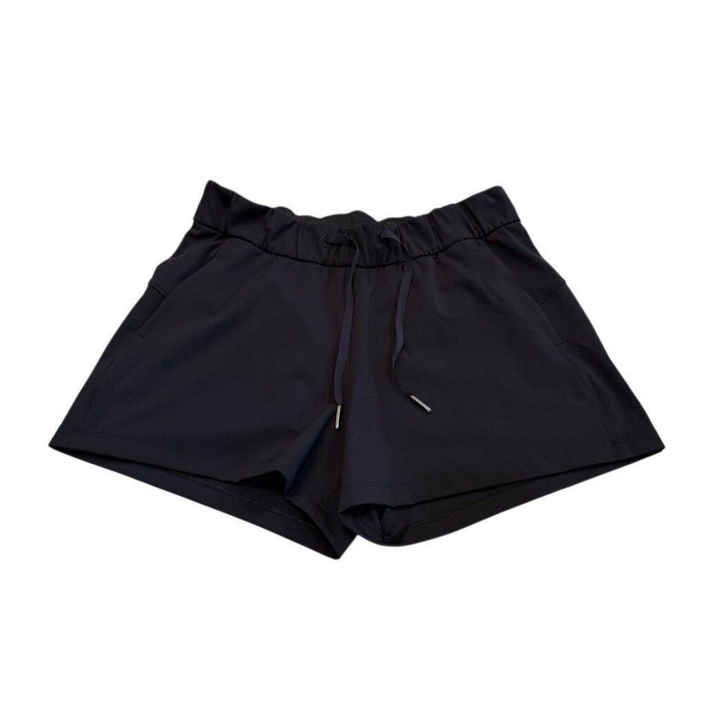 Lululemon On The Fly Shorts  2.5” Shorts Size 6 In Black LW7AROS